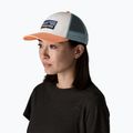 Шапка с козирка Patagonia P-6 Logo LoPro Trucker white w/peach sherbet