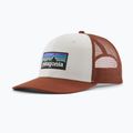 Шапка с козирка Patagonia P-6 Logo Trucker Hat white w/rusty red