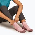 Дамски чорапи Icebreaker Merino Hike+ Light Mini blush/summit 3