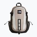 Градска раница The North Face Hot Shot Se 30 l stone slab/cumulus clou