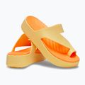 Дамски джапанки Crocs Getaway Platform Toe Loop golden hour 3