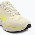 Мъжки обувки за бягане Nike Winflo 11 coconut milk/neon yellow/light zitron/volt 7
