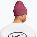 Мъжка зимна шапка Nike Peak Futura Beanie sweet beet/white 3