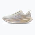Дамски обувки за бягане Nike Vomero 18 ESS summit white/chalk/sea glass/white 9