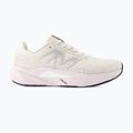 Дамски маратонки за бягане New Balance FuelCell Propel v5 linen 2