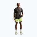 Мъжки шорти за бягане Nike Stride Dri-Fit 2in1 7" volt ice 2