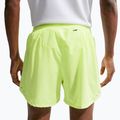 Мъжки къси панталони Nike Stride Dri-Fit с подплата 5" volt ice 5