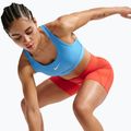 Спортен сутиен Nike Swoosh Medium Support university blue/white 6