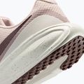Дамски обувки за бягане Nike Revolution 8 SE silt red/white-particle rose-tattoo 4