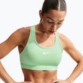 Спортен сутиен  Nike Swoosh cucumber calm/white