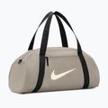 Дамска тренировъчна чанта Nike Gym Club 24 l cream ii/black/sail 2