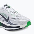 Маратонки за бягане Nike Vomero 18 бяло/зелено искрящо/тъмносиньо 7