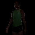 Дамска тениска за бягане Nike Swift Dri-Fit Tank Top illusion green 7