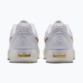 Мъжки обувки за баскетбол Nike LeBron Witness X white/white/photon dust/metallic gold 3