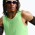 Мъжка тениска за бягане Nike Stride volt/light silver 5