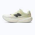 Мъжки обувки за бягане  New Balance FuelCell Rebel V5 pistachio butter/digital mist 2
