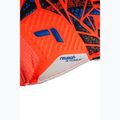 Вратарски ръкавици Reusch Attrakt Solid hyper orange/electric blue 6