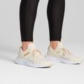 Дамски обувки PUMA Softride One4All Femme alpine snow/puma white/gold 14