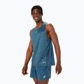 Мъжки ASICS Fujitrail Singlet магнитен син потник за бягане 4