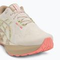 Дамски обувки за бягане ASICS Novablast 5 TR nature bathing/guava 7