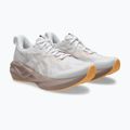 ASICS Novablast 5 дамски обувки за бягане бяло/зелено 10
