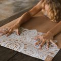 Yoga Design Lab Корк 3,5 мм кафяв Мандала Бяла постелка за йога 7