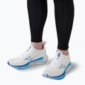 Дамски обувки за бягане Mizuno Wave Neo Wind бели/сребърни/мирно сини 16