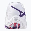 Дамски волейболни обувки Mizuno Wave Lightning Z8 бели/виолетов индиго/camelliaros 10