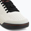 Мъжки велосипедни обувки с платформа Leatt Flat 2.0 cream white 7