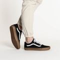 Обувки Vans UA Old Skool black/medium gum 2