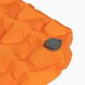 Надуваем матрак Naturehike FC-11 orange 4