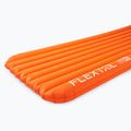 Flextail Zero R05 Regular orange надуваем матрак 4