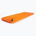 Flextail Zero R05 Regular orange надуваем матрак 5