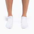 Дамски чорапи за бягане On Performance Low white/ivory 3