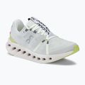 Дамски обувки за бягане On Cloudsurfer white/sand