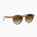 Слънчеви очила Ray-Ban RB2180 light brown/brown gradient