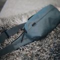 Чантичка за кръста Thule Aion Sling Bag dark slate 13