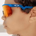 Детски слънчеви очила Oakley Resistor sky blue/prizm ruby 10