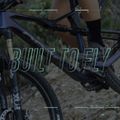 Orbea Oiz M20 2023 halo silver/blue carbon view планински велосипед 3