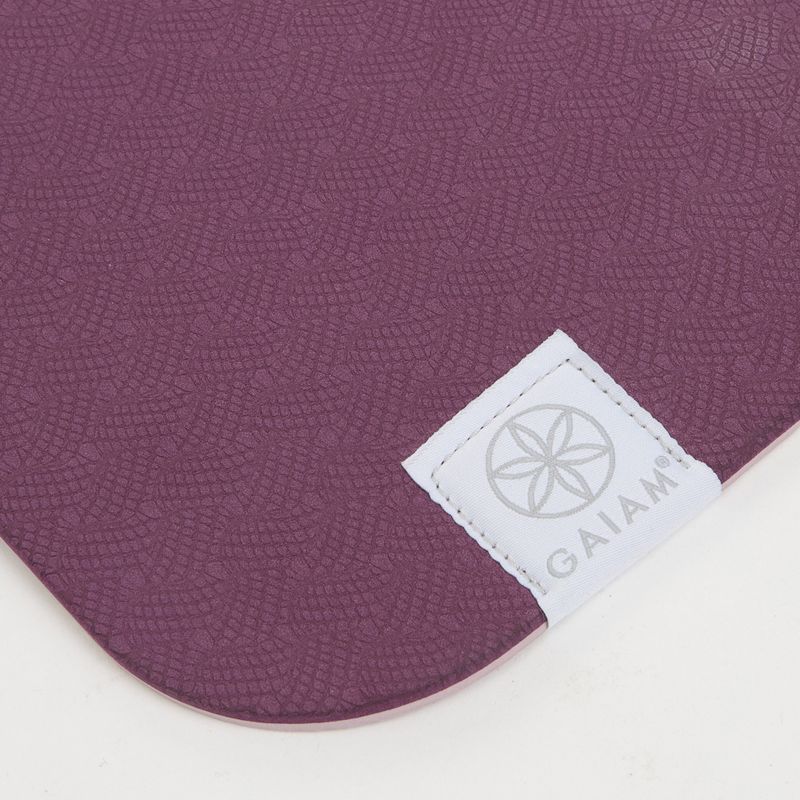 Постелка за йога Gaiam TPE Blush Printed burgndy 3