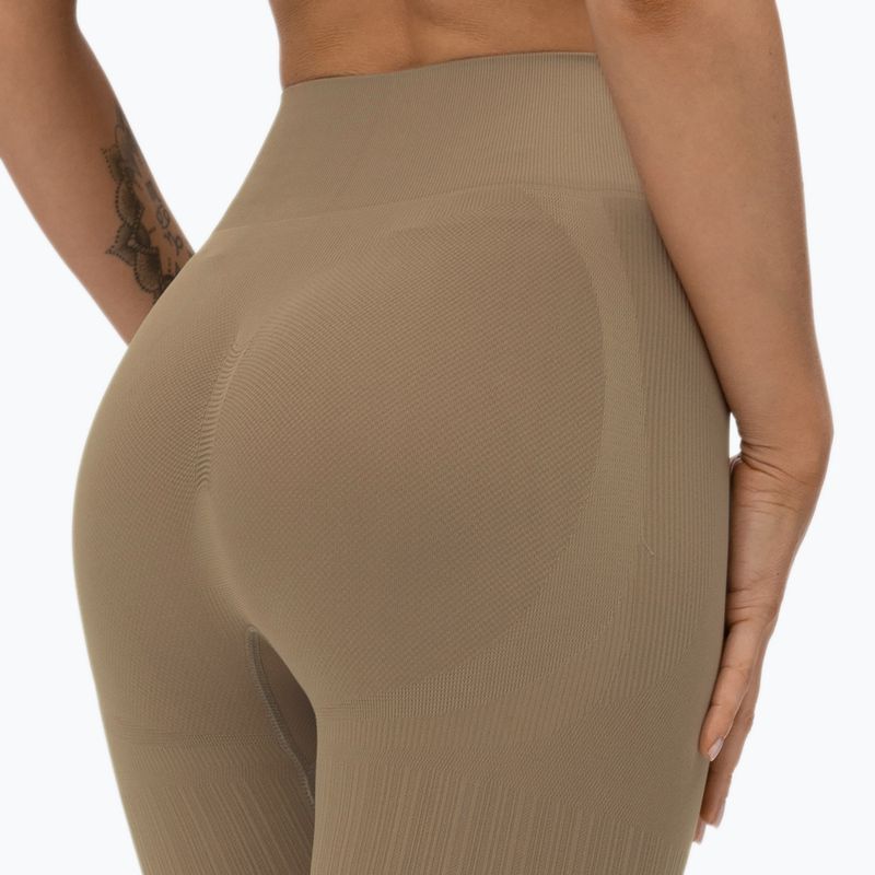 Дамски шорти за тренировка Gym Glamour Bikers push up beige 316 5