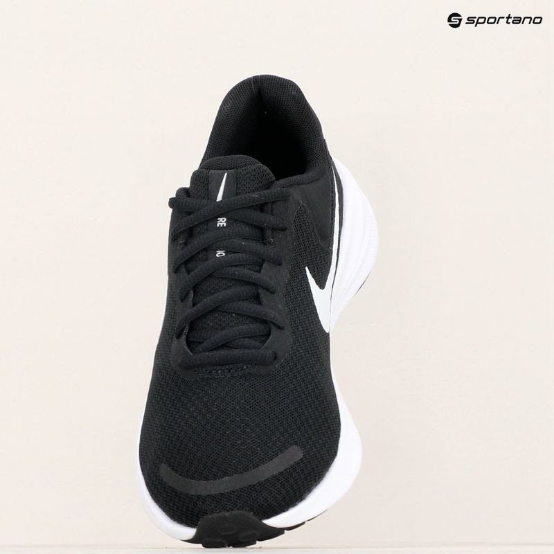 Дамски обувки за бягане Nike Revolution 7 black/white 9