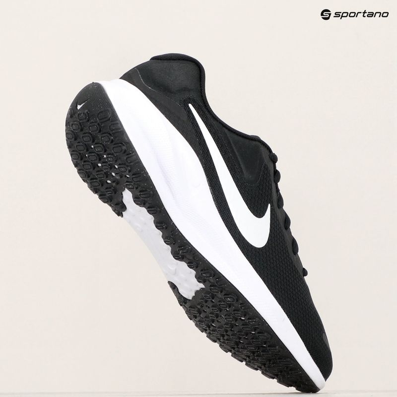 Мъжки обувки за бягане Nike Revolution 7 black/ white 9