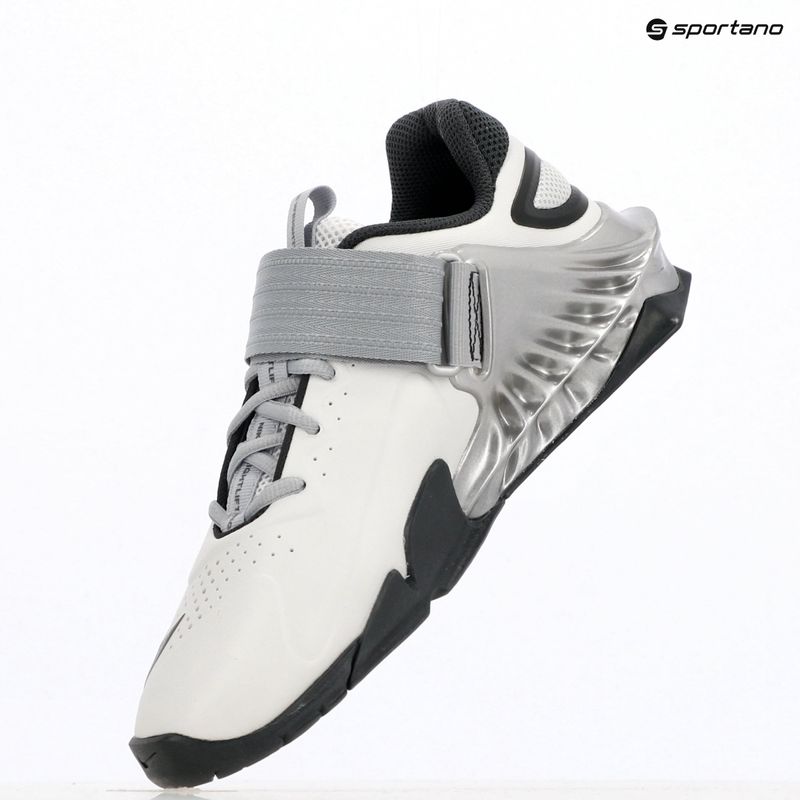 Обувки за вдигане на тежести Nike Savaleos SE photon dust/metallic silver/anthracite 9