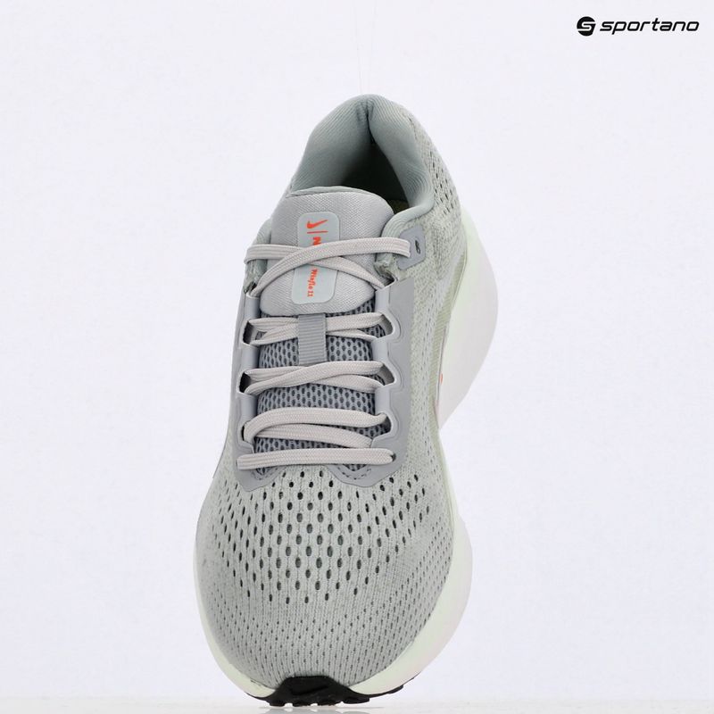 Дамски обувки за бягане Nike Winflo 11 wolf grey/olive aura/lightpumice/metallicredbronze 9