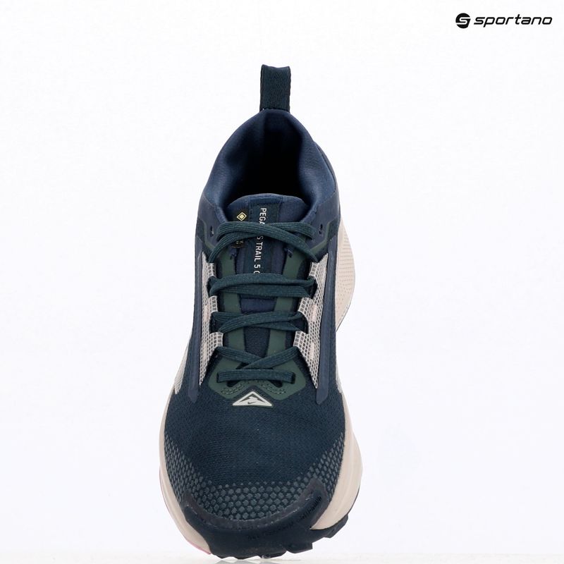 Дамски обувки за бягане Nike Pegasus Trail 5 GTX армори тъмносиньо/ сребрист металик 9