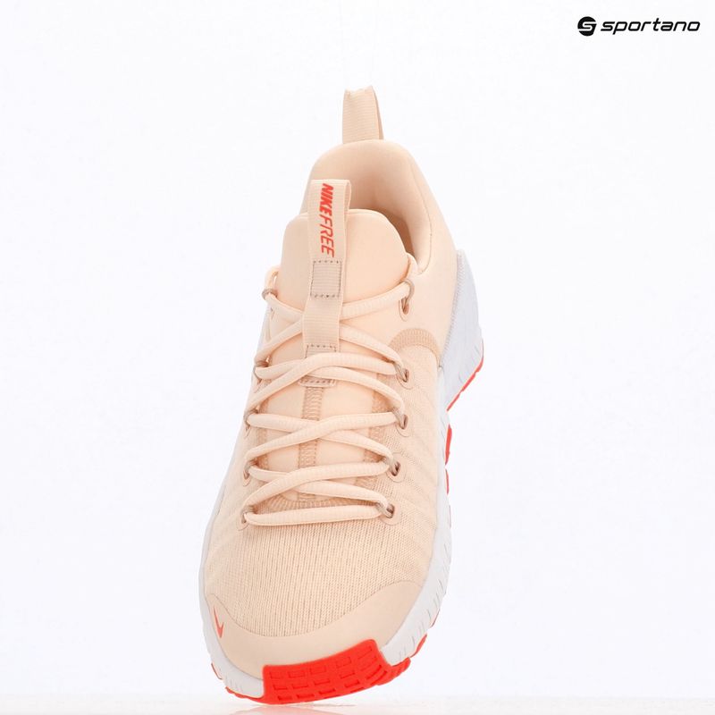 Дамски обувки за тренировка Nike Free Metcon 6 guava ice / light wild mango / wWhite 9