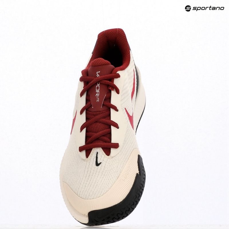 Дамски обувки за тенис Nike Vapor Lite 3 бледа слонова кост / русо розово / платно / отборно червено 9