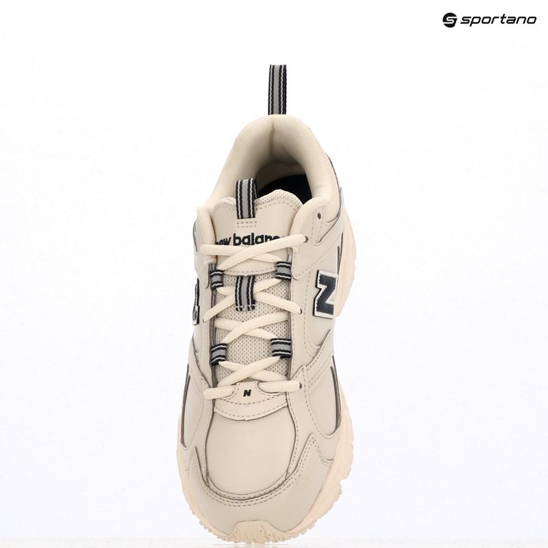 Обувки New Balance 408's V1 бежови 9