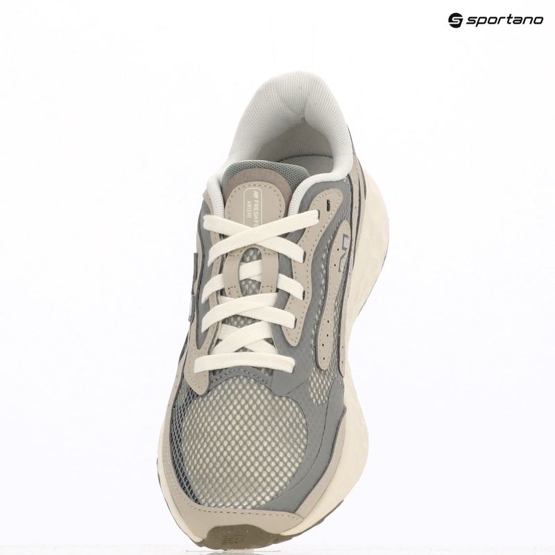 Дамски обувки за бягане New Balance Fresh Foam Arishi V4 angora 9
